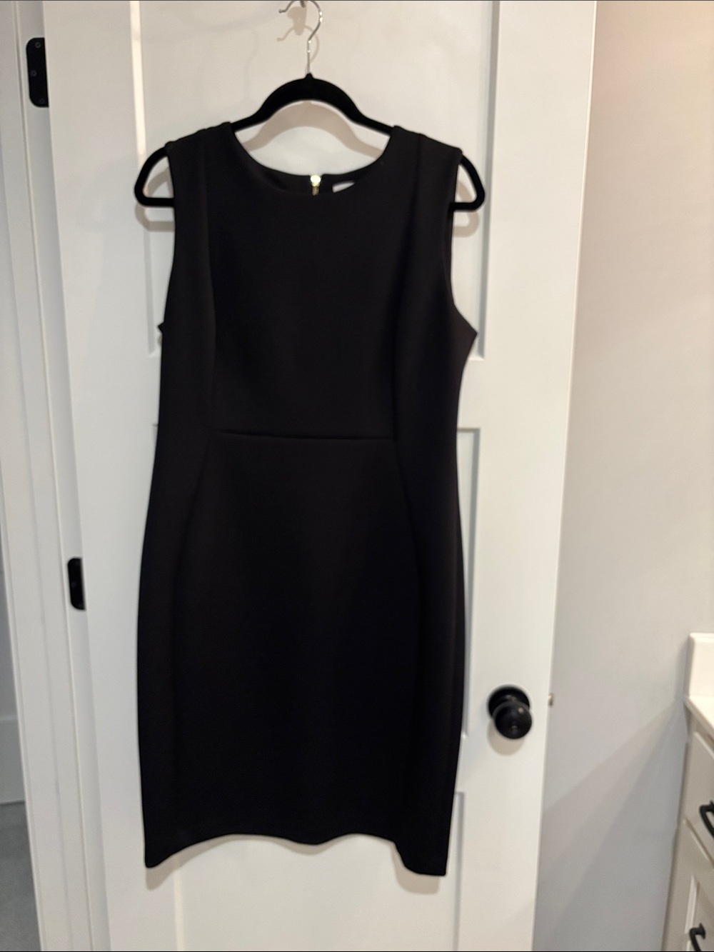 Calvin Klein Black Sleeveless Midi Sheath Dress